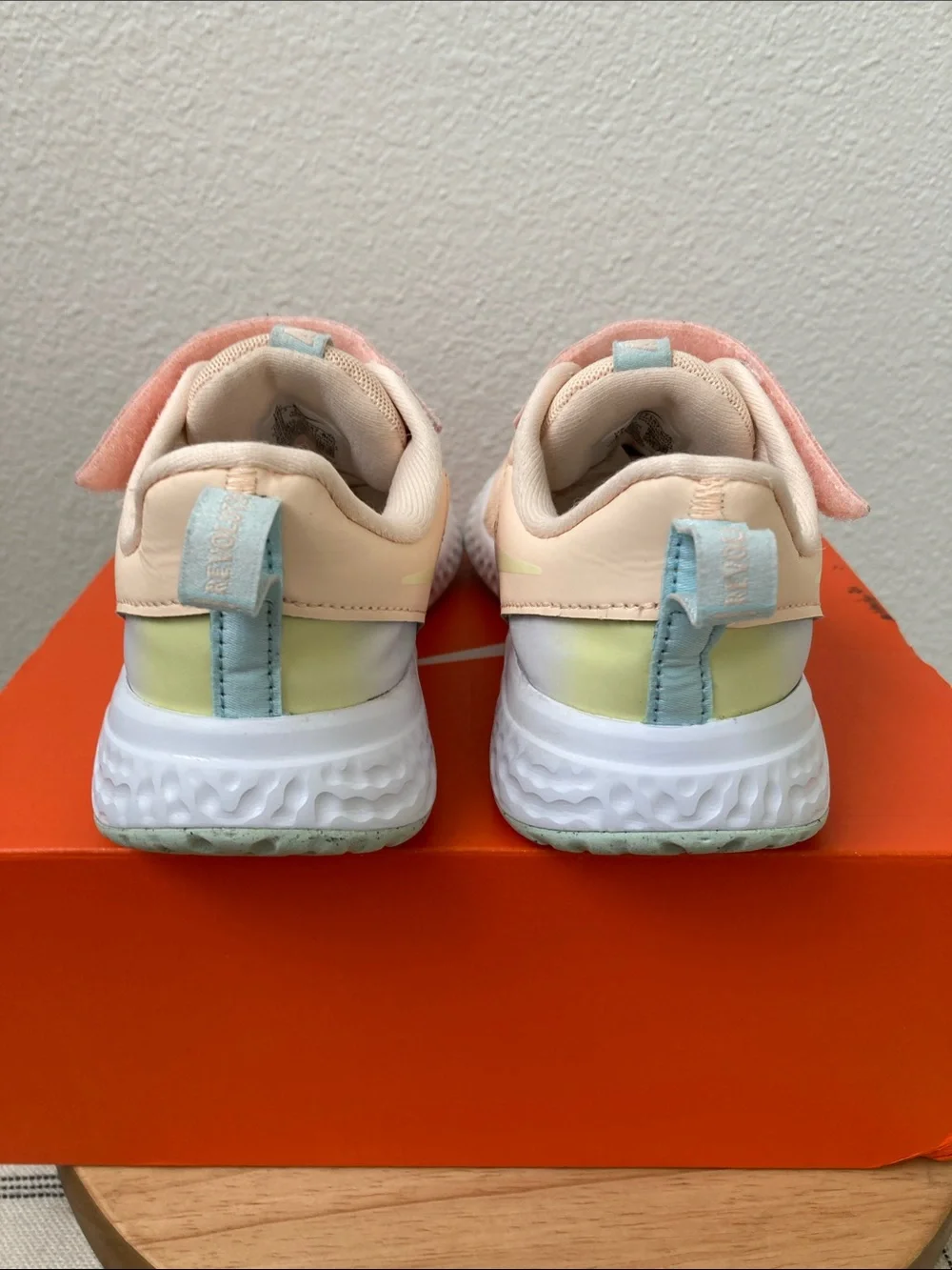 SALE! 50% Off Nike Kids Peach and White Lightweight Sneaker Size: 13c